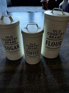 Barnyard Designs Old Country Brand Metal Kitchen Canister Set (3-Piece, White)